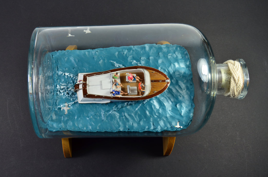 Runabout in Bottle